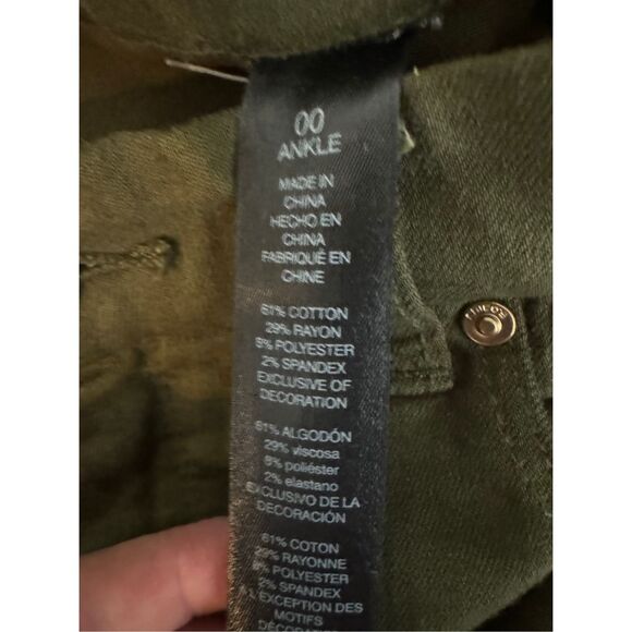 Chicos So Slimming Womens Green Jeans 00 Ankle - Picture 4 of 4